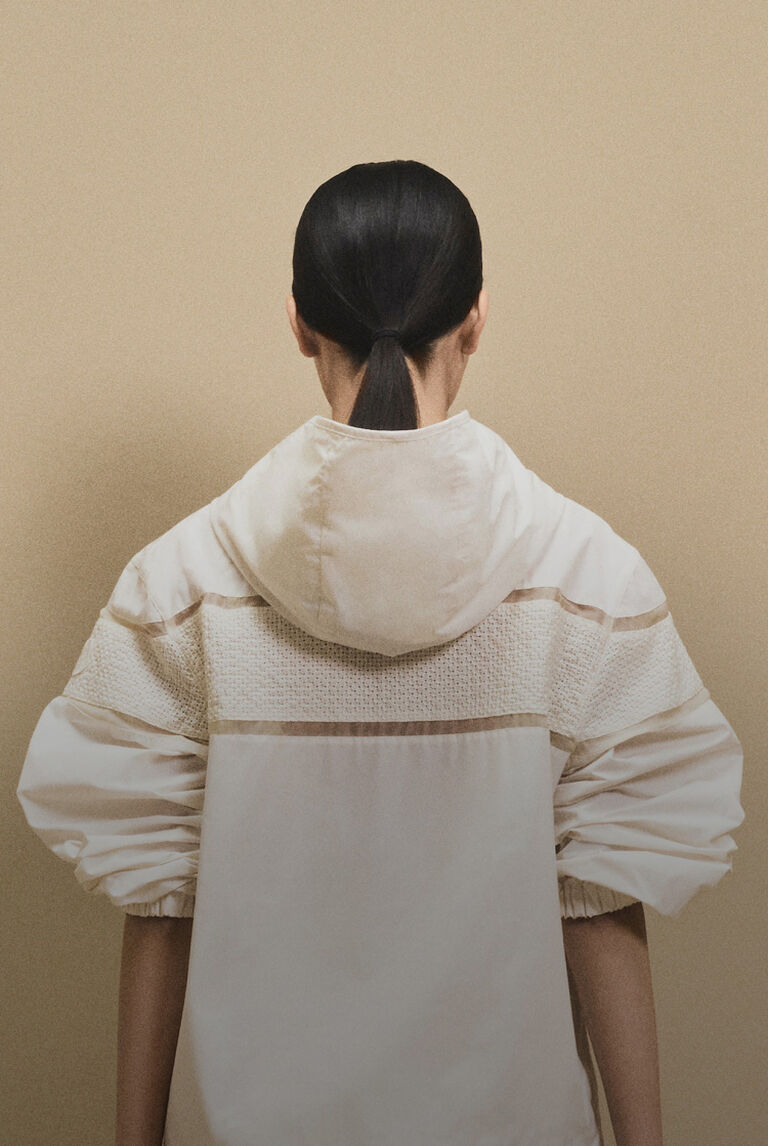 Nuevas chaquetas cortaviento y abrigos Moncler