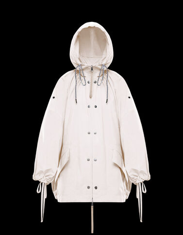 Moncler Amaranth 버터
