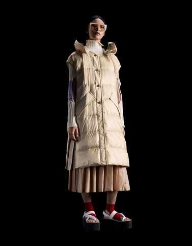 Moncler Camellias 버터