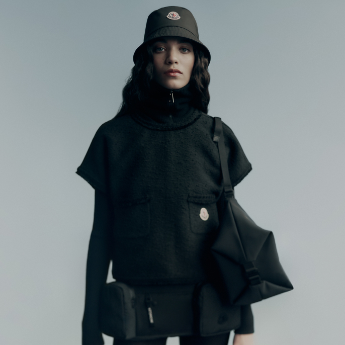 Moncler Portugal Web Store Down jackets vests and clothing